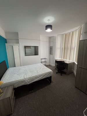 Photo 7- click for photo gallery